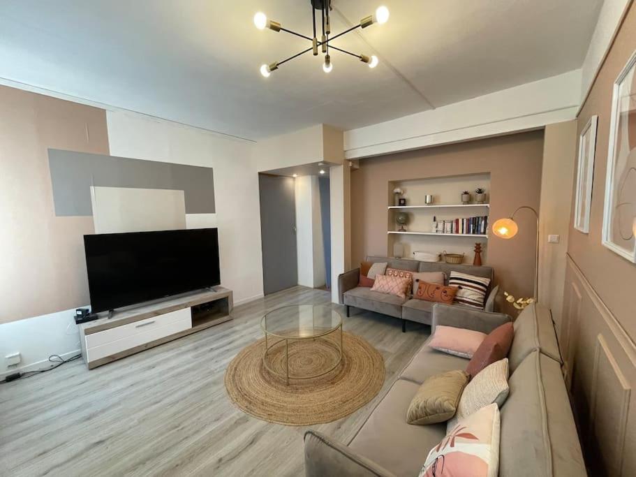 Appartement Spacieux A Deux Pas Du Centre Reims Eksteriør bilde