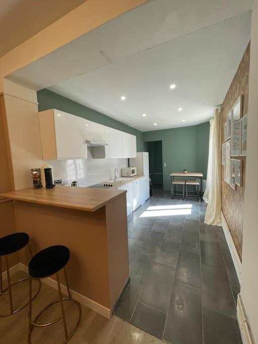 Appartement Spacieux A Deux Pas Du Centre Reims Eksteriør bilde